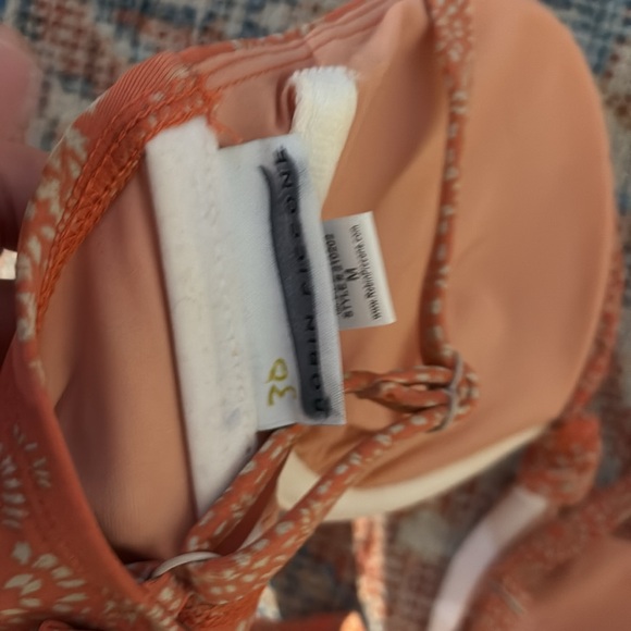 Robin Piccone Isla Underwire Bikini Top in Terracotta SZ M NWOT - Picture 5 of 5